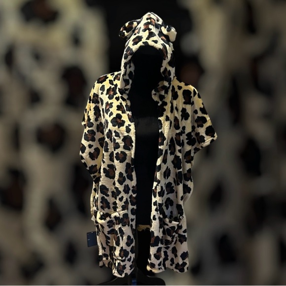 Wearable Leopard Hooded Wrap Blanket Open Shawl w/ Pockets Soft & Cozy OS New - Picture 14 of 14